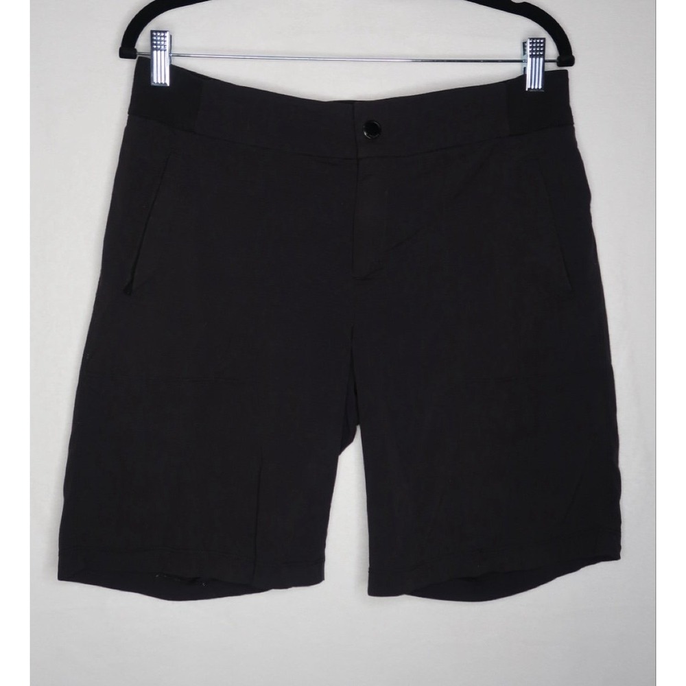 Athleta Women's 8 Black Stretch Hiking Travel Bermuda Shorts Pockets‎ Gorpcore